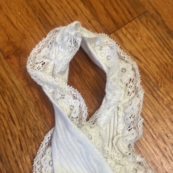 lace white tank top - Picture 3 of 3